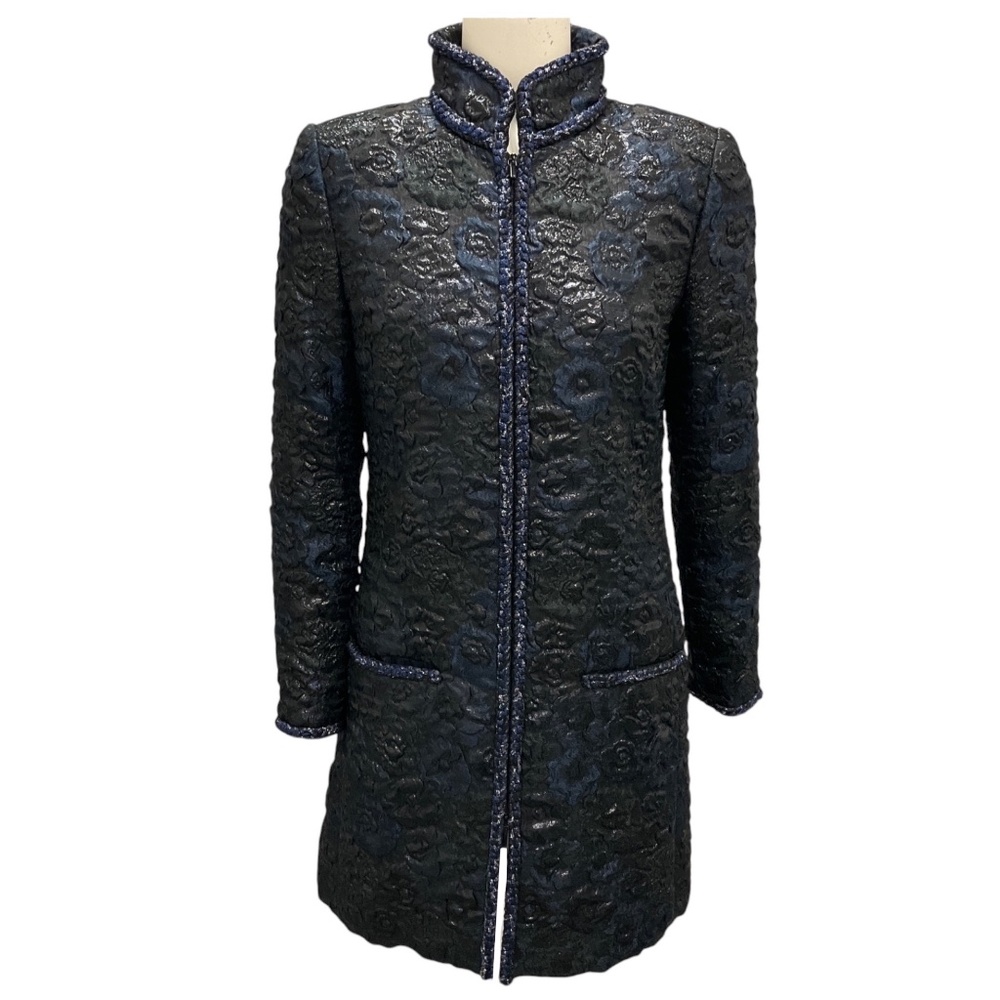 CHANEL NAVY / BLACK 2016 EMBOSSED CC LOGO BUTTON JACKET